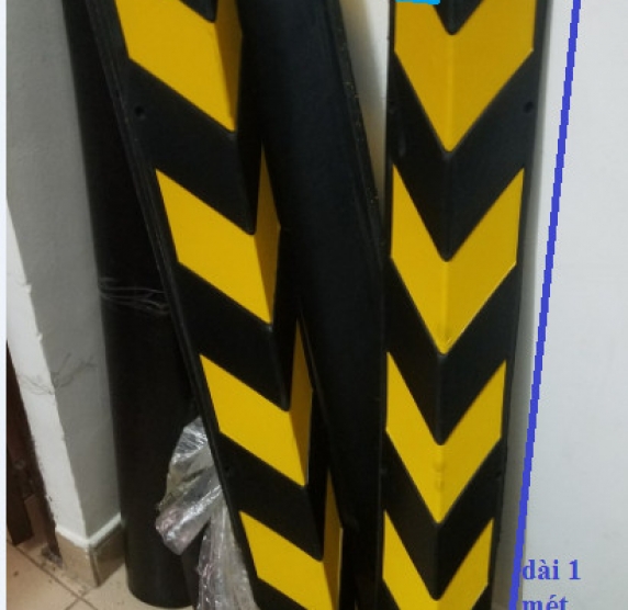 Cao su bảo vệt cột có phản quang 